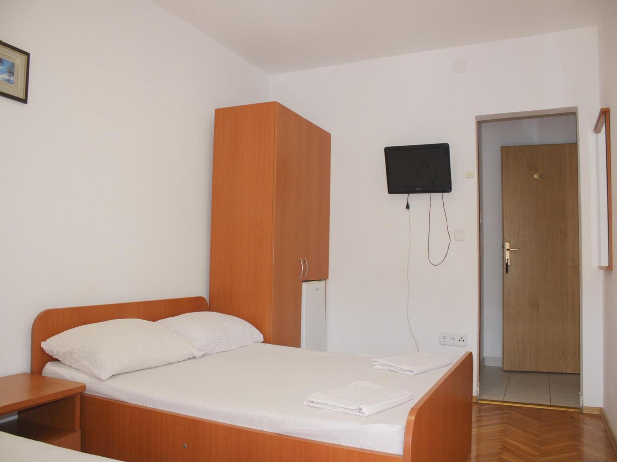 Apartments And Rooms Mato Neum Ruang foto