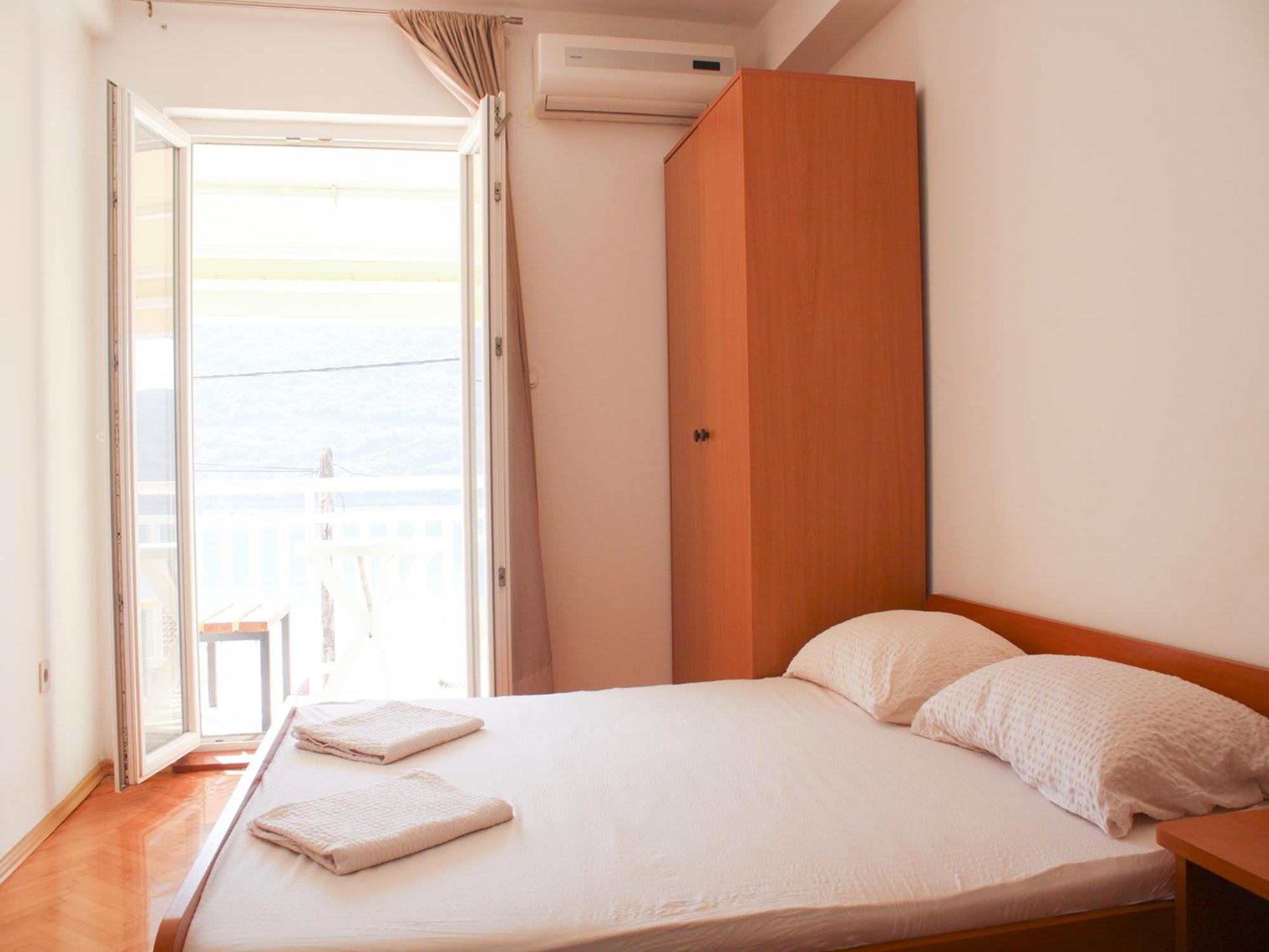 Apartments And Rooms Mato Neum Ruang foto