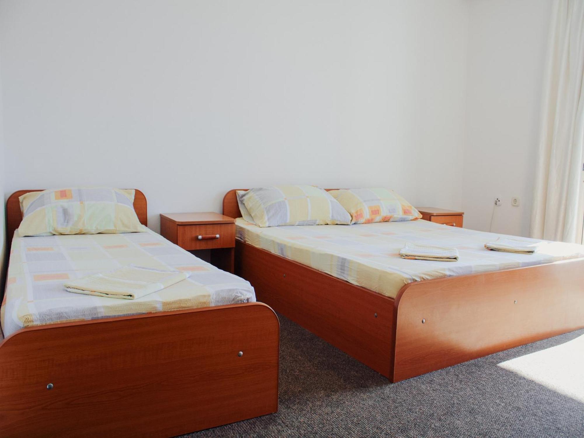 Apartments And Rooms Mato Neum Ruang foto