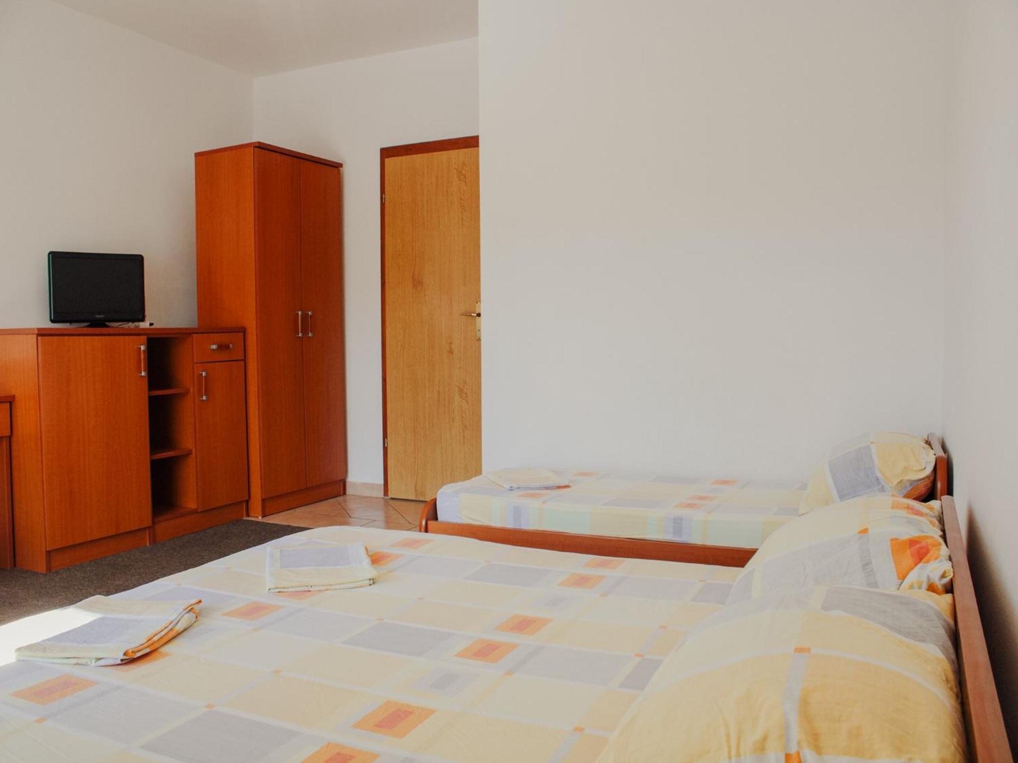 Apartments And Rooms Mato Neum Ruang foto