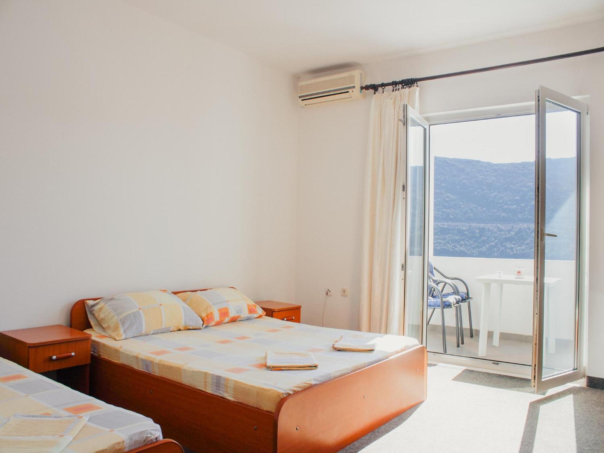 Apartments And Rooms Mato Neum Ruang foto